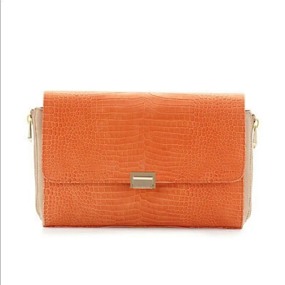 POUR LA VICTOIRE  MORANDI TEXTURE LEATHER CLUTCH
